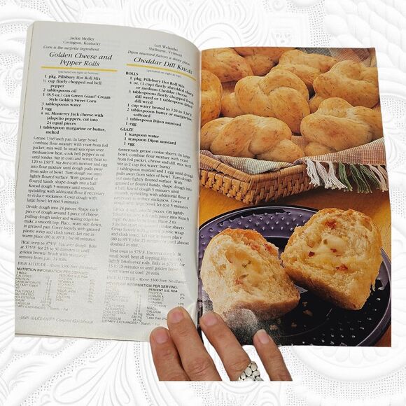 Bake-Off 36th Cooking & Baking Contest #157 3/94 - Pillsbury Classic Booklet - Picture 2 of 8